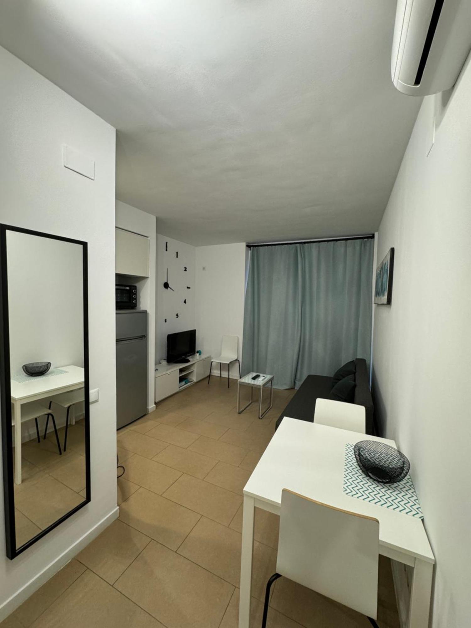 Moderno Apartamento Con Parking,Tarrassa, Barcelona Terrassa Extérieur photo